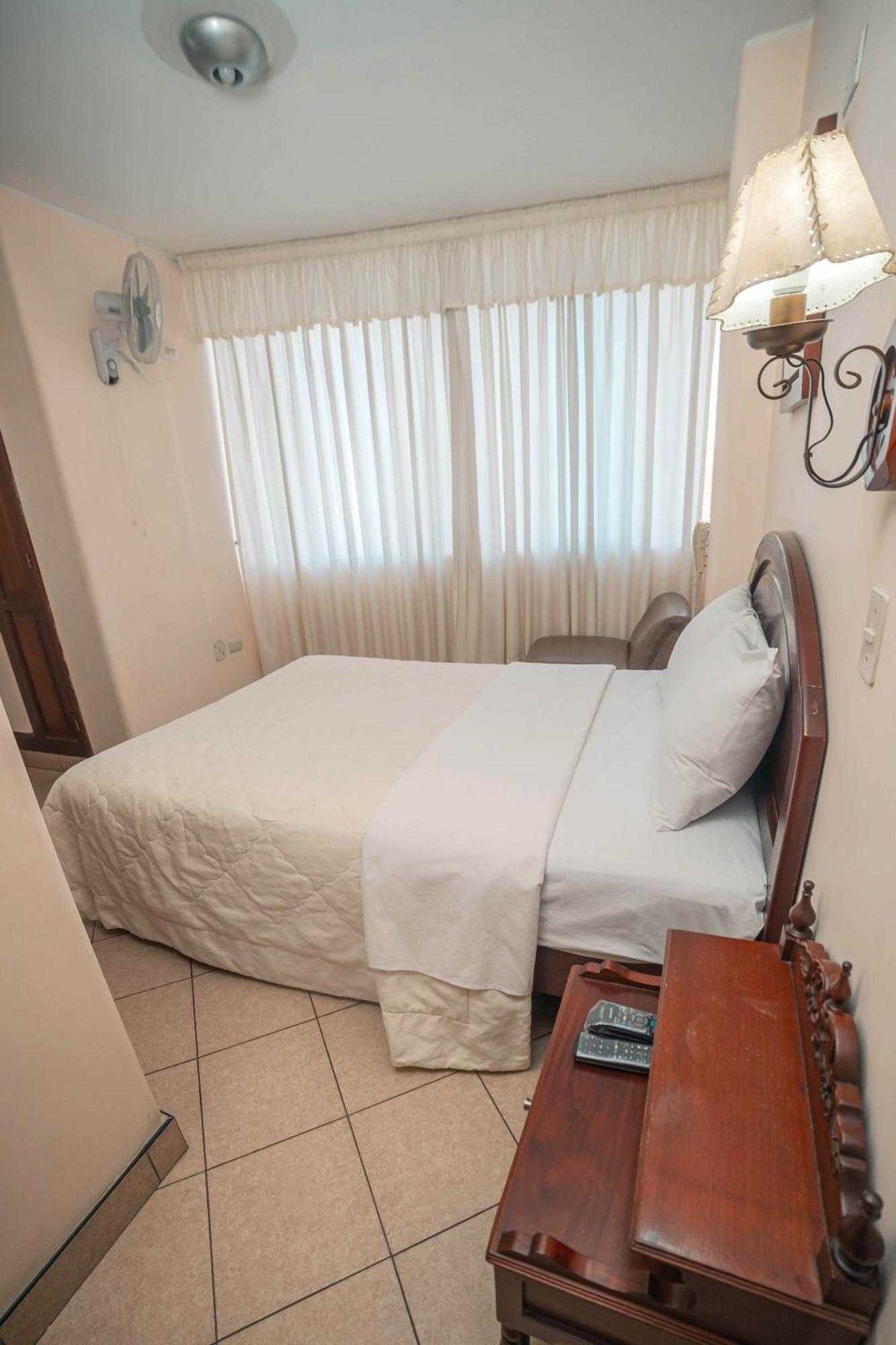 Hotel Torre Norte Trujillo Exterior foto