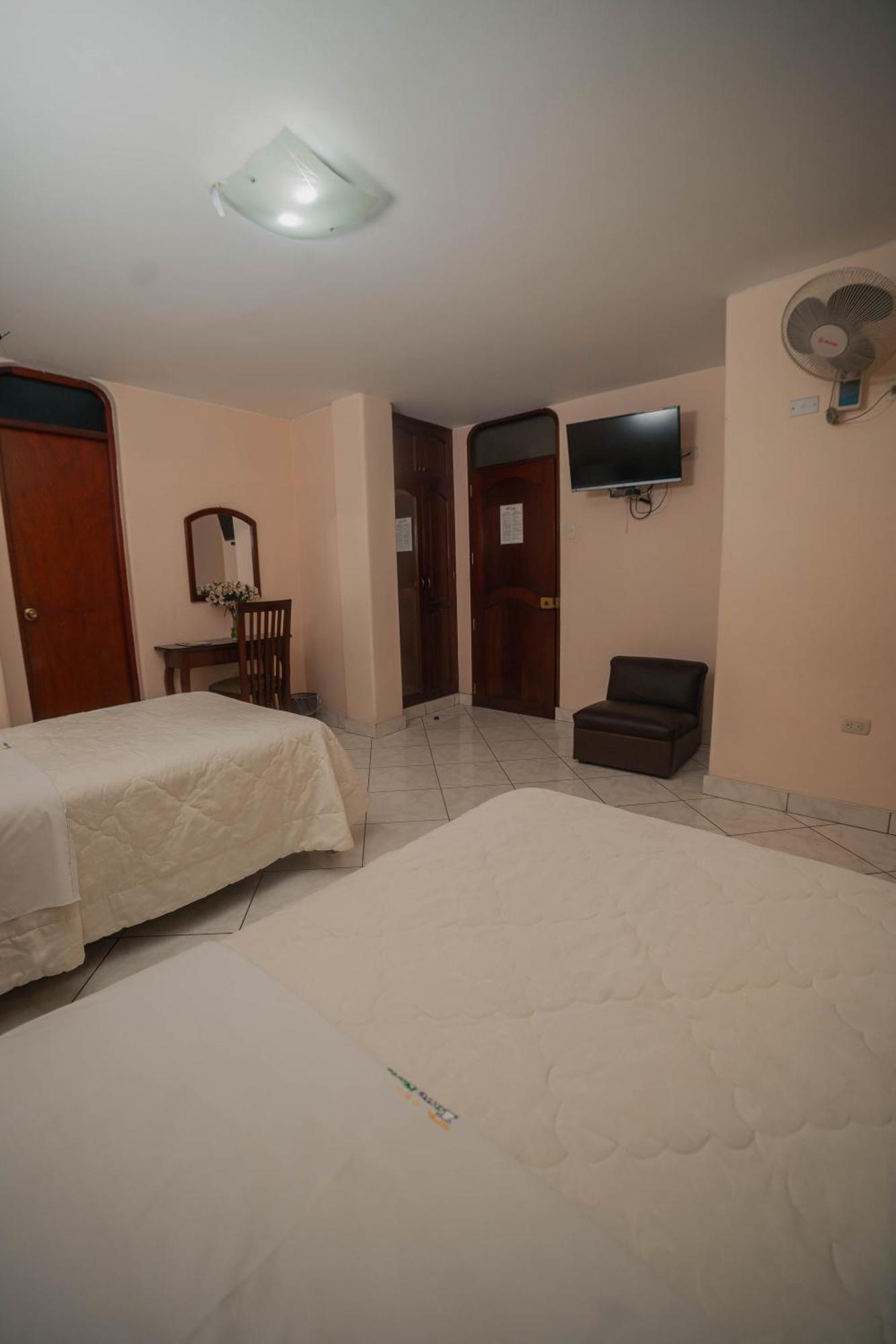 Hotel Torre Norte Trujillo Exterior foto